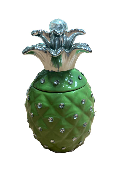 Sopera De Piña Y Blanca Con Plateado